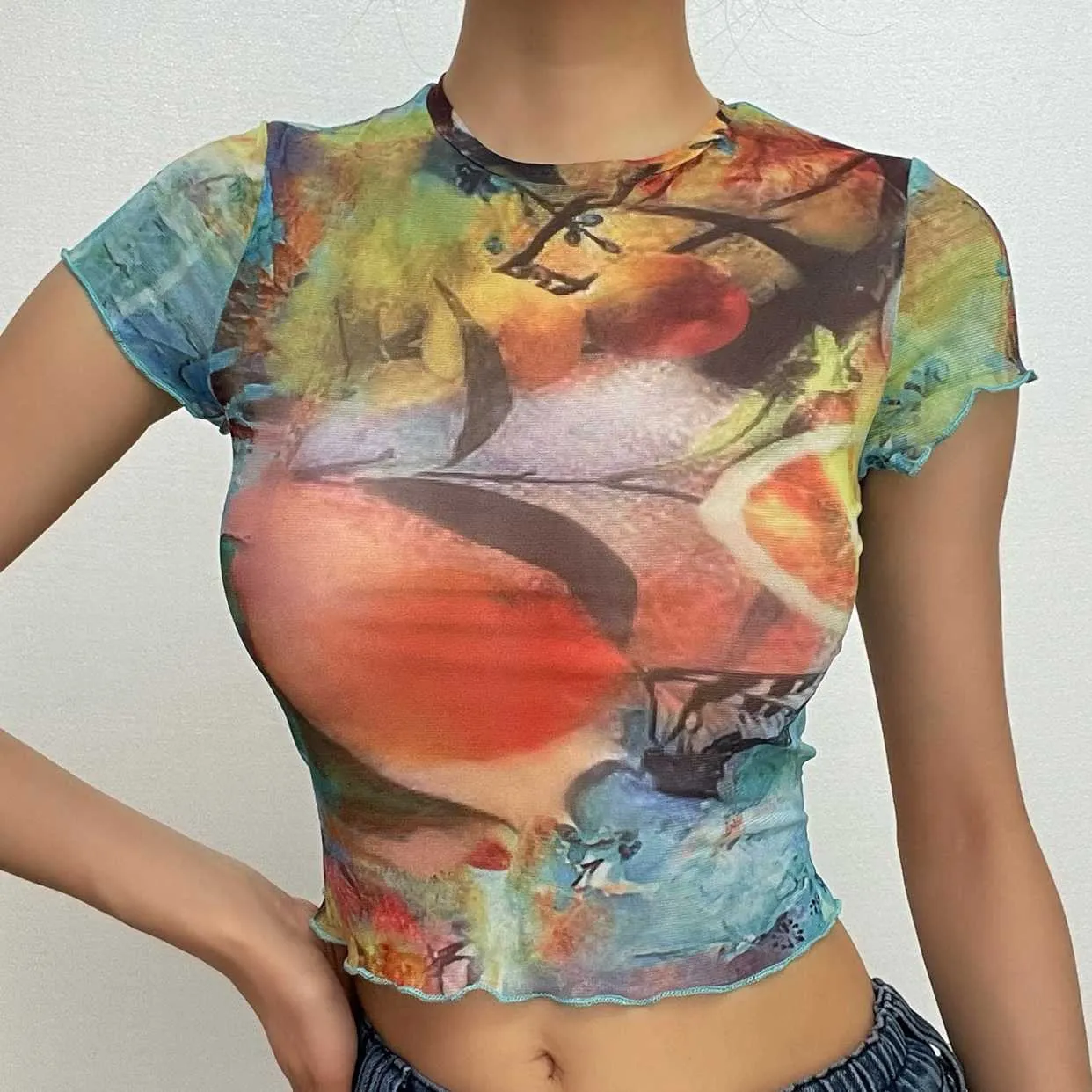 BerryBetty - Abstract print contrast short sleeve ruffle crewneck crop top