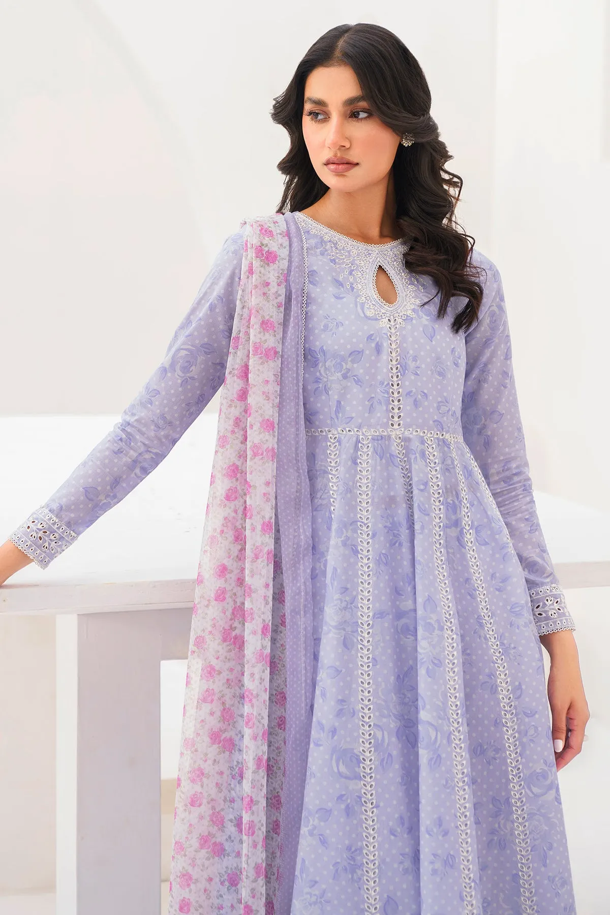 EMBROIDERED LAWN USE-9105