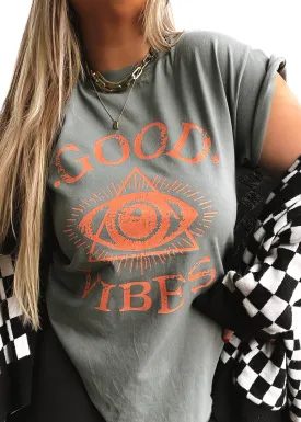 GOOD VIBES (PEACH) SIDE SLIT TEE